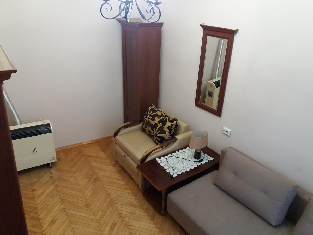 Apartamento Pylnykarska 6 Leópolis Exterior foto
